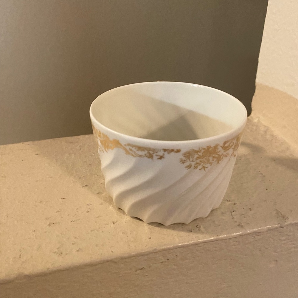 Haviland Ladore Limoges. Elegant Gold and White Tea Cup Set. France. Never Used. - Picture 7 of 12